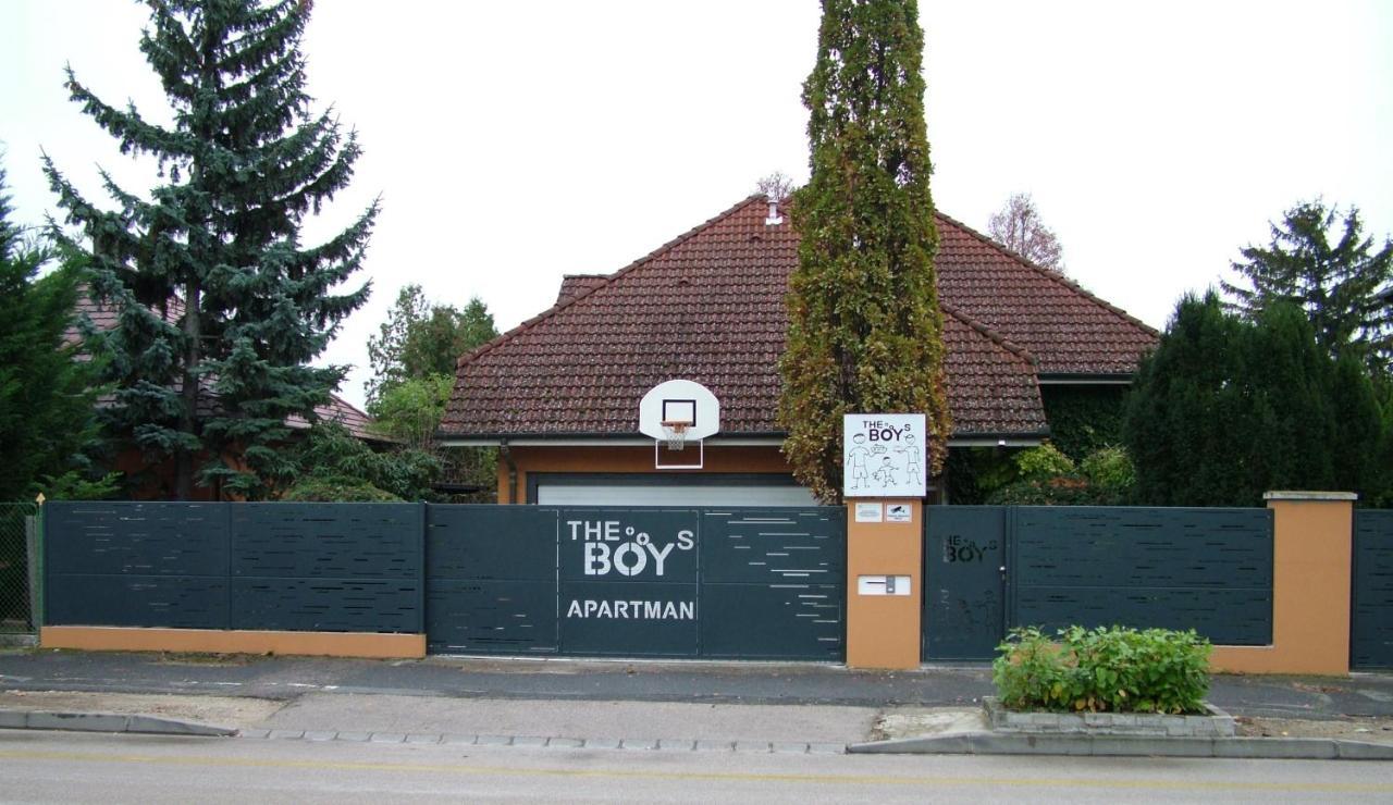 The Boys Apartman Шіофок Екстер'єр фото
